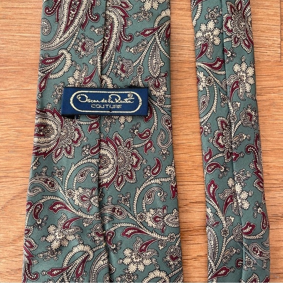 OSCAR DE LA RENTA Vintage Paisley Green Tie - Picture 2 of 4